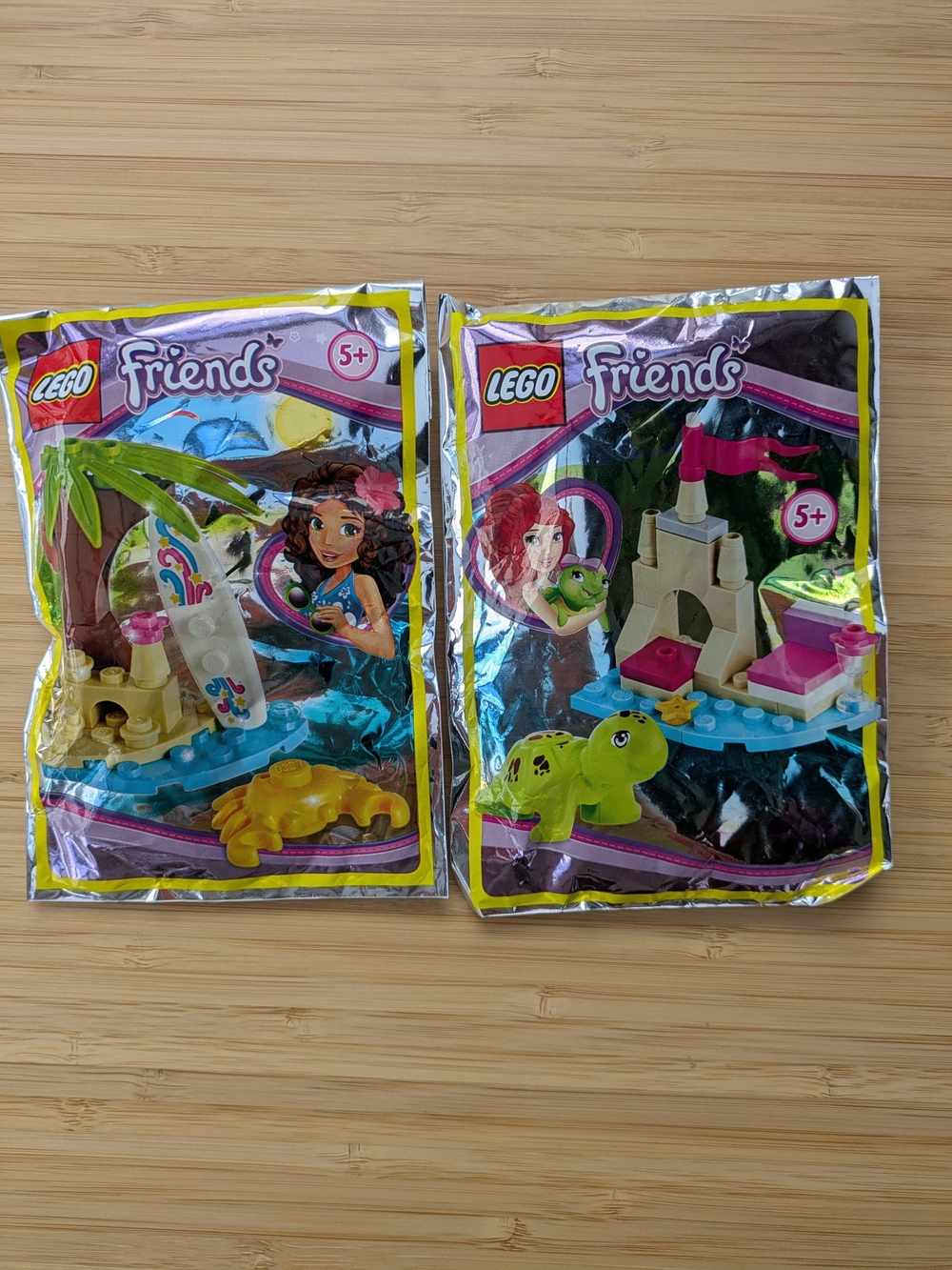2x LEGO Friends Beach Sets With Critters
